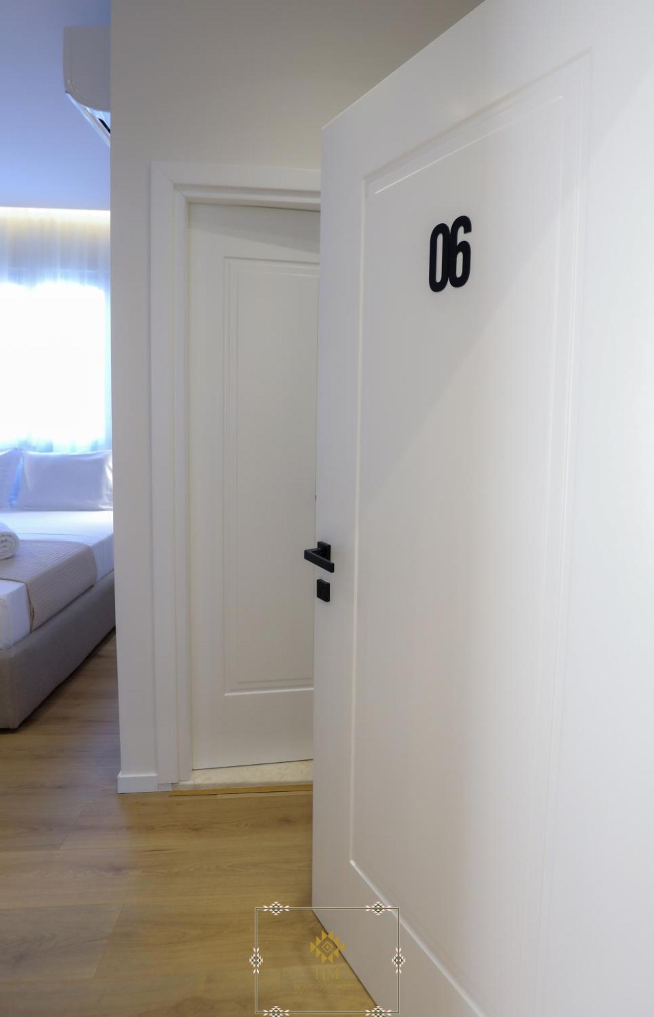 Hm Boutique Hotel Kruje Bagian luar foto