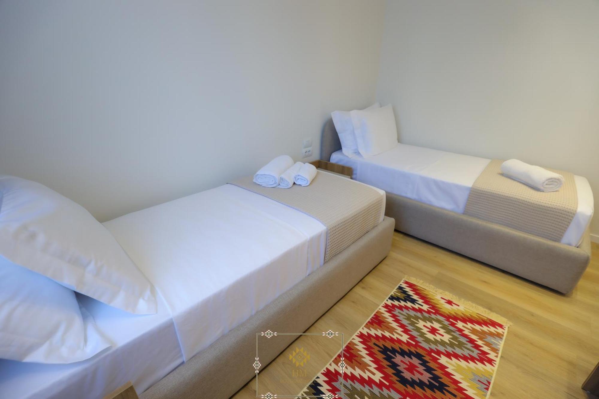 Hm Boutique Hotel Kruje Bagian luar foto