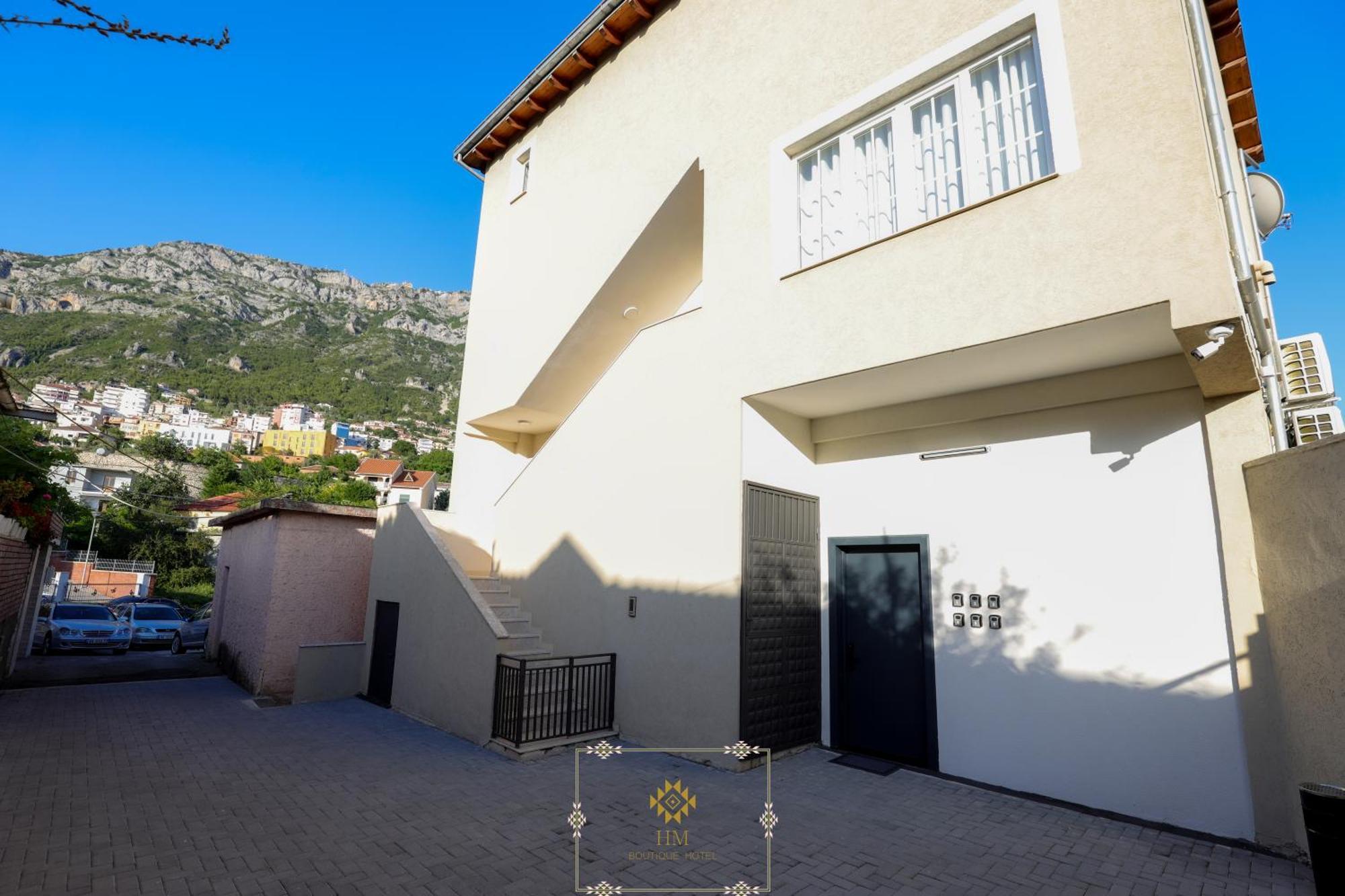 Hm Boutique Hotel Kruje Bagian luar foto